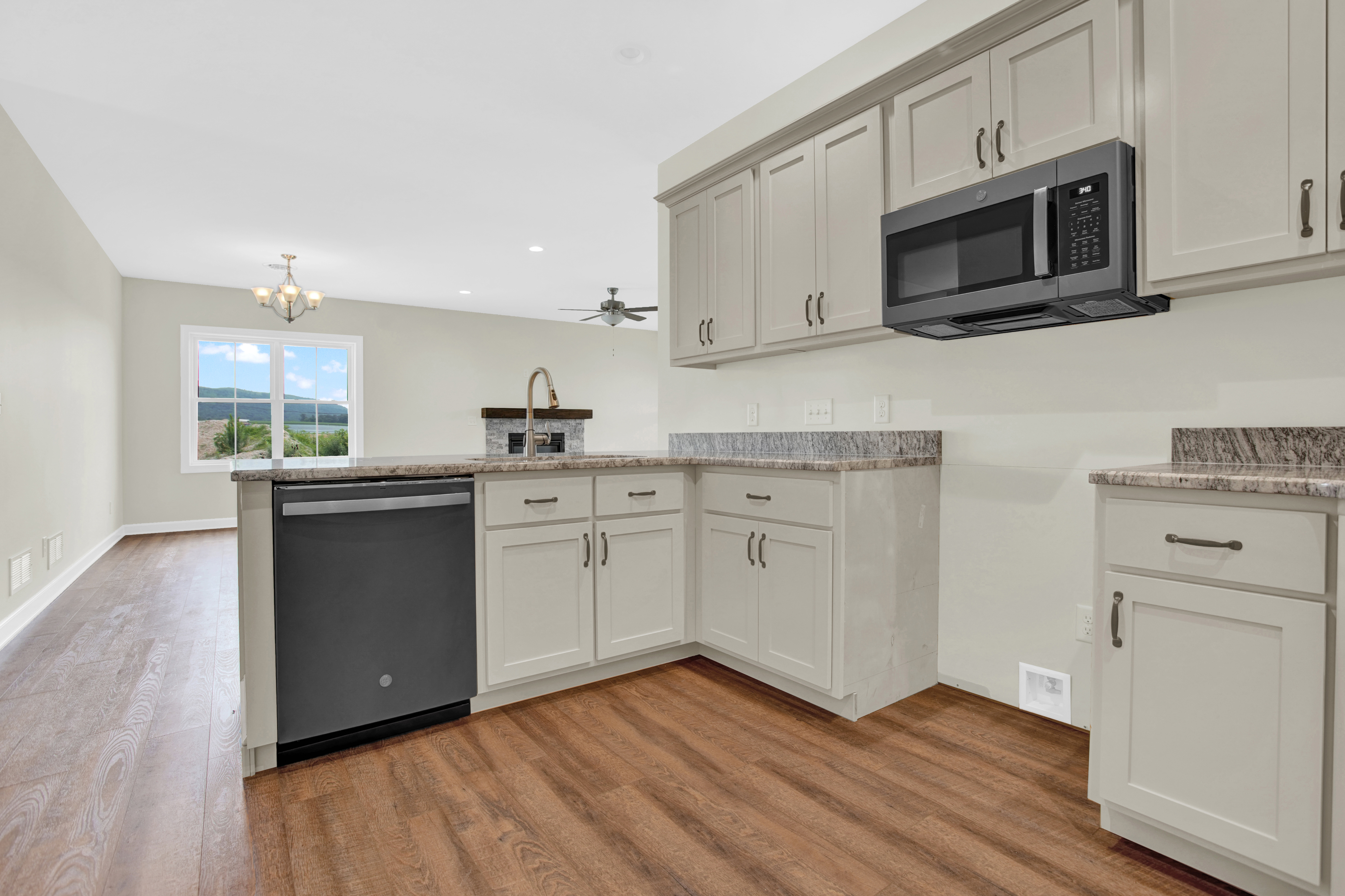 14-RosenberryMedia-205648